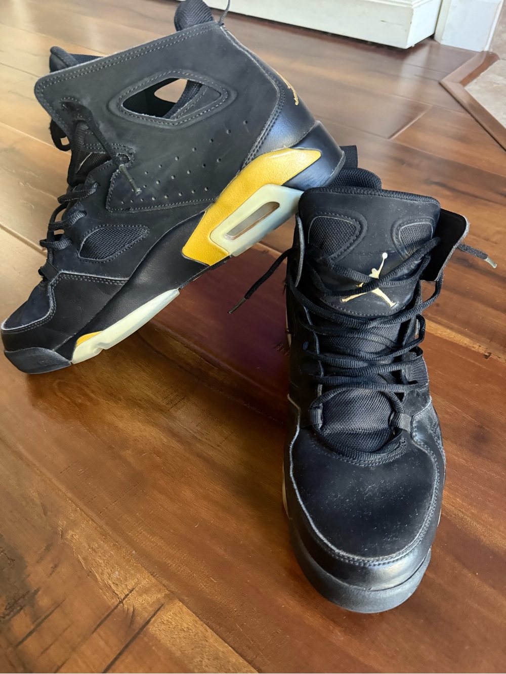 Nike Men’s Black and Yellow High-Top Basketball Sneakers
